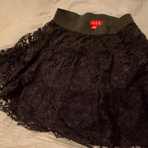 Elle Lace Skirt